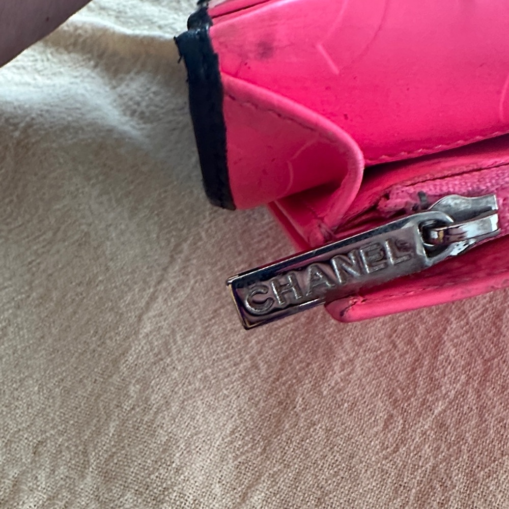 CHANEL Cambon Black Quilted Leather Cover - Picture 12 of 16
